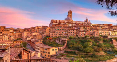Una passeggiata romantica a Siena