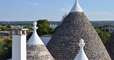 L'incantevole Valle d'Itria e le sue città bianche