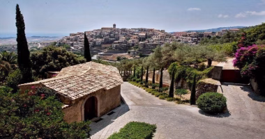 Il borgo di Badolato: tra bellezze medievali, accoglienza e politiche vocate al turismo