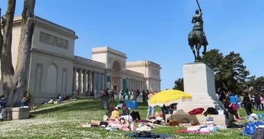 CAKE PICNIC