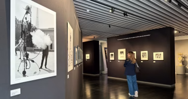 Robert Doisneau, il fotografo poeta in mostra a Castelfiorentino fino al 6 gennaio 2026