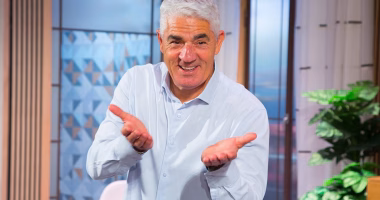 Biagio Izzo apre la stagione teatrale del Sannazaro con "Finché giudice non ci separi"