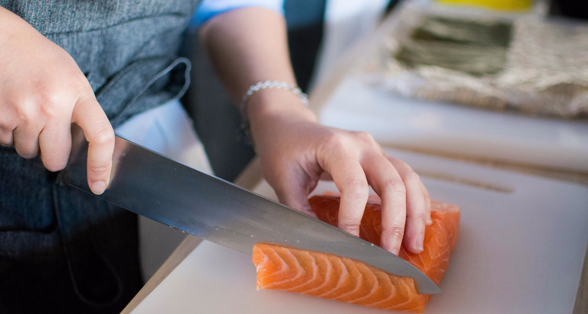 Dalla patata dolce al salmone: i 10 cibi per praticare il mindful eating
