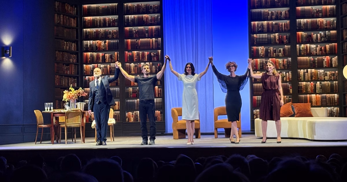 "Scandalo" la commedia con Anna Valle e Gianmarco Saurino al Teatro Diana