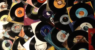 10 dischi del 2025 da regalare a Natale
