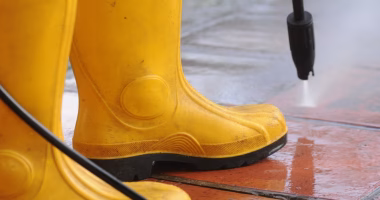 Idropulitrici professionali ad acqua calda o fredda: quale scegliere per una pulizia efficace