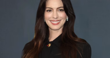anne hathaway