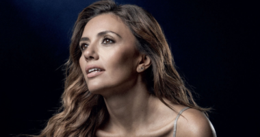 “SereNata a Napoli”, Serena Rossi porta l'anima di Napoli sul palco del Diana